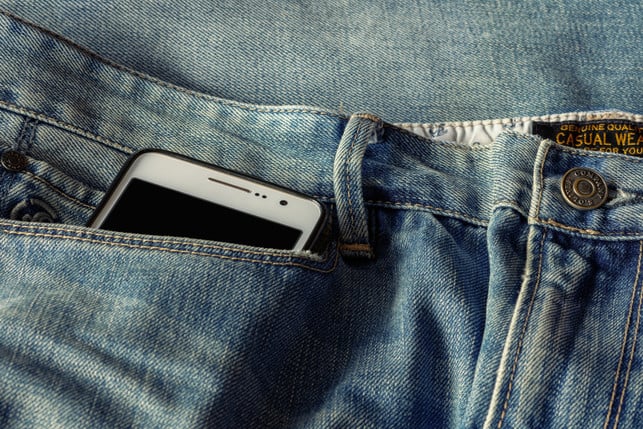 dass-in-damenhosen-kaum-ein-handy-passt-hat-auch-cc0--pixabay--fotoblend-250829_download Dass in Damenhosen kaum ein Handy passt, hat auch historische Gründe.