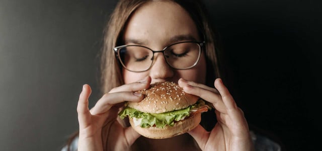 Fast Food hat keinen Ruf - zurecht, wie nun eine Studie zeigt: Sind Fleischersatzprodukte wirklich "Killer"? salz zusatzstoffe