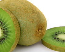 Kiwi mit Schale essen: Empfehlenswert, aber nicht immer