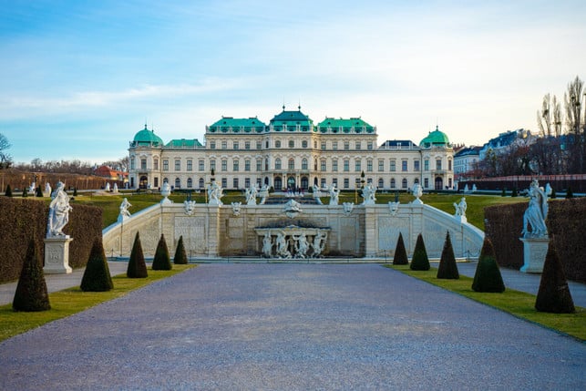 in-vier-stunden-gelangst-du-von-muenchen-nach-wien-cc0-pixabay-leonhard_niederwimmer-250324_download In vier Stunden gelangst du von München nach Wien.