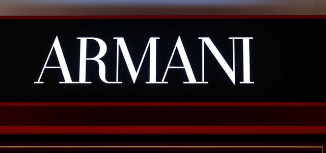 Ausbeutung und Kundentäuschung: Armani muss Millionenstrafe zahlen