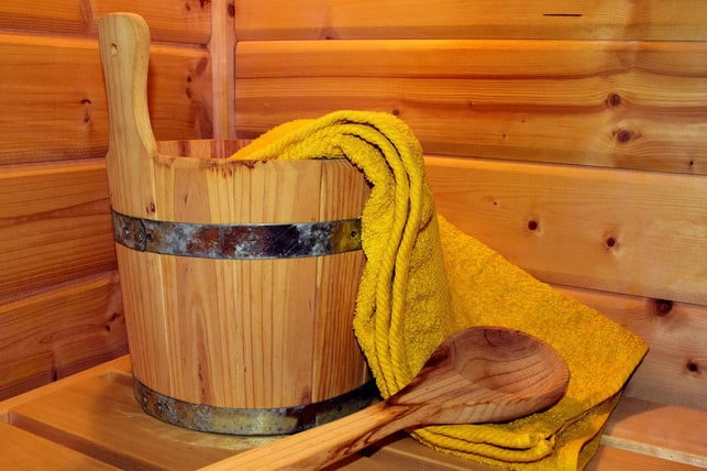 During an infusion, the humidity in the sauna is significantly increased for a short time.