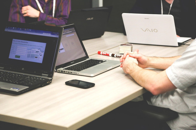 fuehlst-du-dich-wegen-quiet-hiring-ueberfordert-mus-cc0-pixabay-startupstockphotos-230413_download Fühlst du dich wegen Quiet Hiring überfordert, solltest du das kommunizieren.