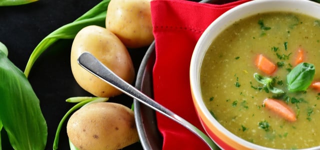 Kartoffelsuppe würzen