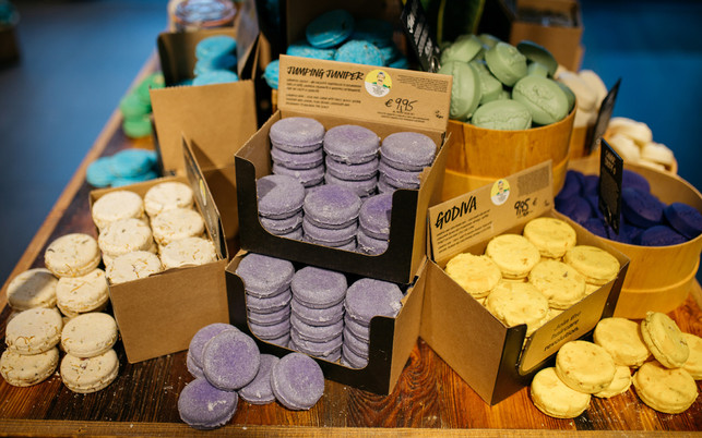 lush-kosmetik-shampoo-bars-z-lush-190812-1280x800 Lush-Kosmetik