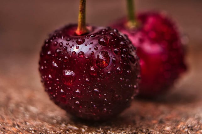 So that cherries do not cause a stomach ache, you should rinse them well before eating.