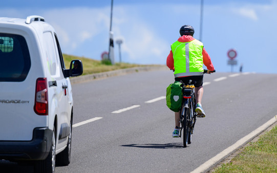 Freihndig fahren? Was beim Radfahren verboten ist  und was erlaubt