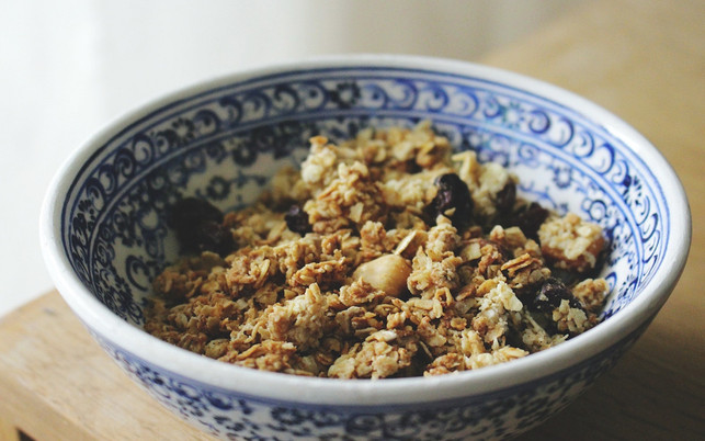 Granola-us-NatsukoD'Aprile-190109-1280x800 Fodmap-Rezepte – gut zum Beispiel mit Granola