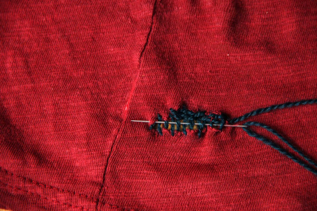 webe-immer-abwechseln-ueber-und-unter-den-faeden-hin-jana-utopia-180510_download Webe immer abwechseln über und unter den Fäden hindurch.