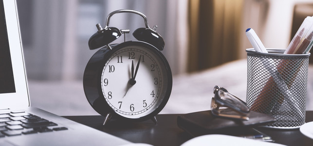 arbeit-fuenf-stunden-agentur-pb-171212-1280x600 Arbeit Arbeitstag Stunden Woche