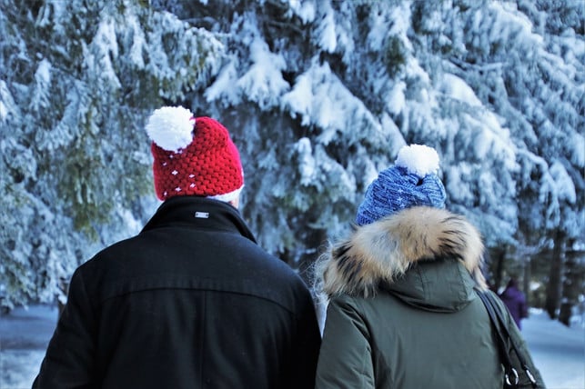 Warm clothing protects against hypothermia and constant freezing in winter.