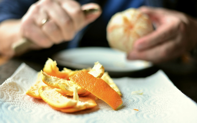 die-weisse-haut-an-mandarinen-und-orangen-ist-sehr-cc0-pixabay-congerdesign-221227_download Die weiße Haut an Mandarinen und Orangen ist sehr gesund.