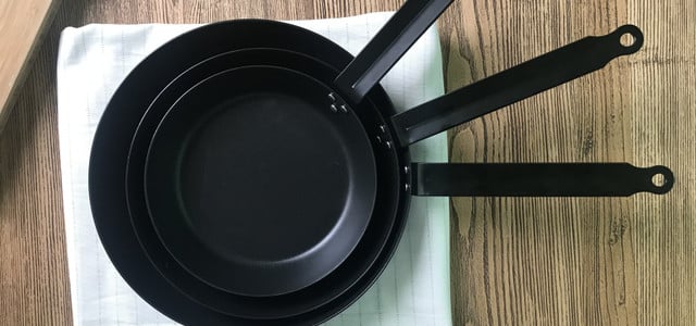 Neue Pfanne auskochen? Wie du sie durch kochbereit machst (Foto: CC0 / Pixabay / Jango0526) Neue Pfanne auskochen