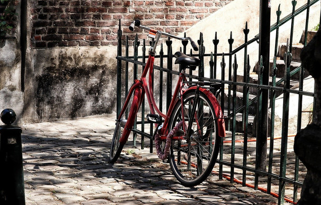 ein-neuer-anstrich-deines-fahrrads-laesst-es-in-neu-cc0-pixabay-pixel2013-200518_download Ein neuer Anstrich lässt dein Fahrrad in neuem Glanz erstrahlen.