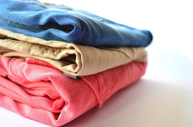 um-mikroplastik-in-der-kleidung-zu-vermeiden-grei-cc0-pixabay-pdpics-230815_download Um Mikroplastik in der Kleidung zu vermeiden, greife am besten zu Second-Hand-Mode oder stelle deine Kleidung aus Naturfasern selbst her.