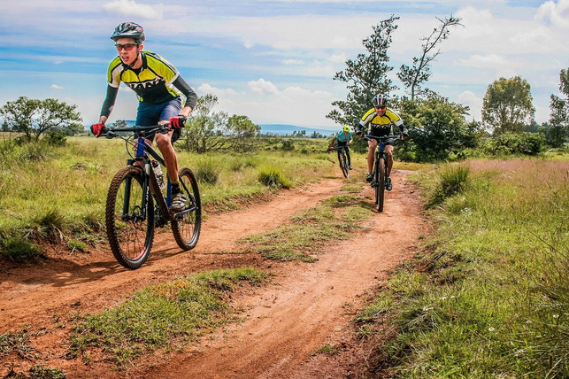 trainieren-im-team-gibt-dir-mehr-motivation-cc0-pixabay-alebloms-nele-finke-utopiade-210826_download Trainieren im Team gibt dir mehr Motivation.