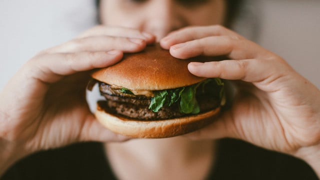 Fleischverzicht & Gesundheit: Das passiert, wenn du aufhörst Fleisch zu essen Fleischverzicht & Gesundheit: Das passiert, wenn du aufhörst Fleisch zu essen