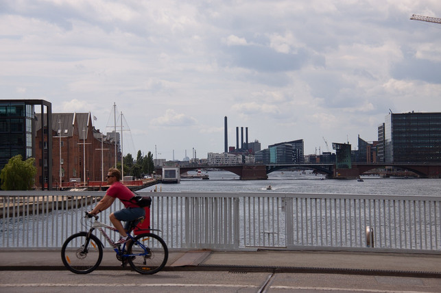 in-kopenhagen-gibt-es-bereits-mehrere-fahrradbrueck-cc0-pixabay-bjonsson-230129_download In Kopenhagen gibt es bereits mehrere Fahrradbrücken – hier die Knippelsbro.