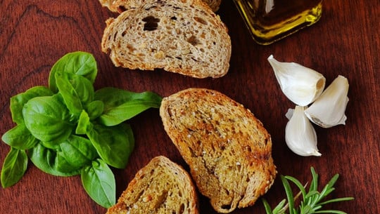 brotchips-cc0-pixabay-danatentis-190910 Brotchips