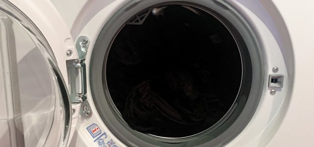 Schwarze Wäsche waschen