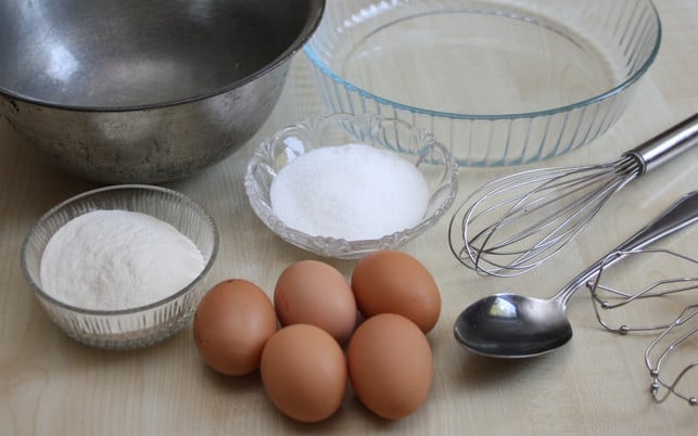 du-benoetigst-nur-drei-zutaten-fuer-das-biskuitboden-maria-hohenthalutopia-190827_download Du benötigst nur drei Zutaten für das Biskuitboden-Rezept.