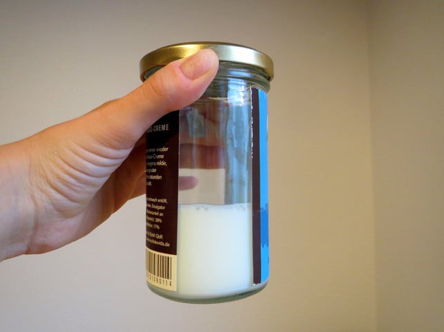 einfach-kraeftig-schuetteln-schon-ist-die-milch-au-leonie-barghorn-utopia-180727_download Einfach kräftig schütteln – schon ist die Milch aufgeschäumt.
