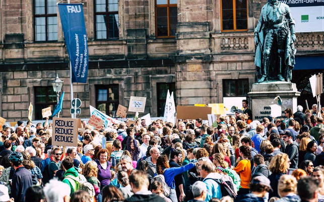 Die FFF-Bewegung Laut Felix Lobrecht sei die FFF-Bewegung ein "Gymnasiastending".