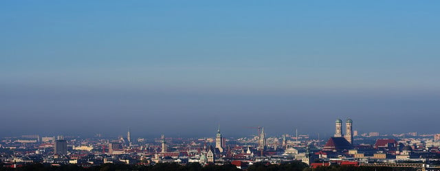 When the foehn makes it to Munich, this hazy wall of fog dissipates and you can sometimes even see as far as the Alps.