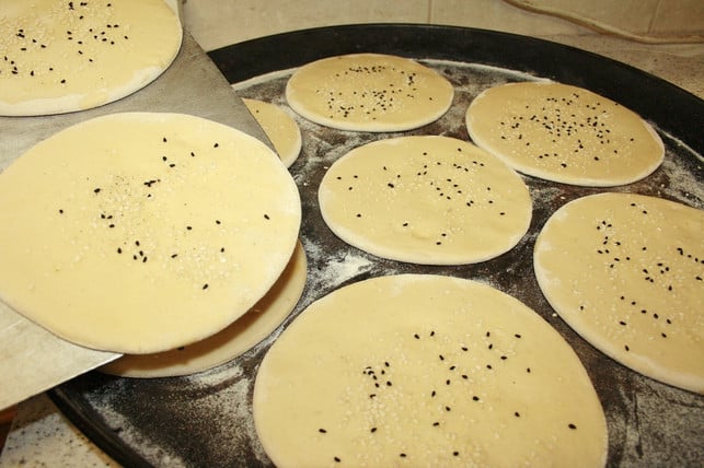 statt-eines-grossen-fladenbrotes-kannst-du-auch-kle-cc0-pixabay-clickworx-210109_download Statt eines großen Fladenbrotes kannst du auch kleinere Pita-Taschen für den vegetarischen Döner verwenden.