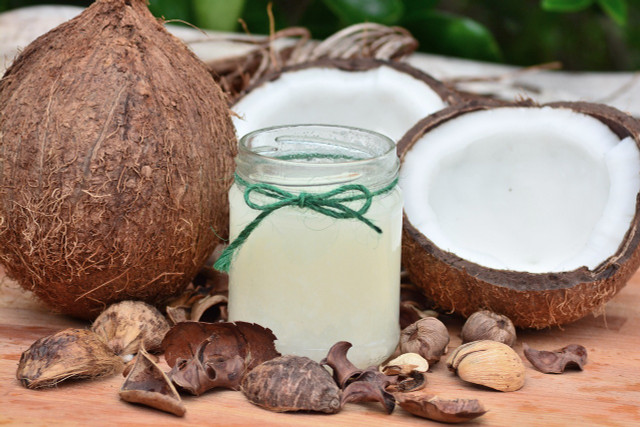 When oil pulling with coconut oil, you have to wait a moment until the oil becomes liquid 