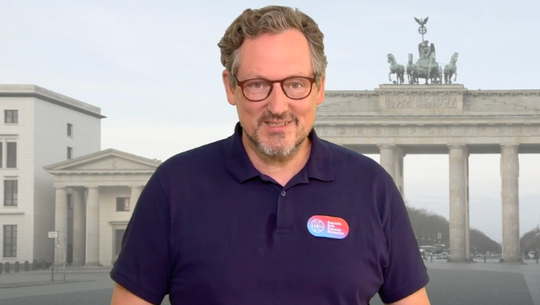 Eckart von Hirschhausen warnt vor den Folgen er Hitze Eckart von Hirschhausen warnt vor den Folgen er Hitze