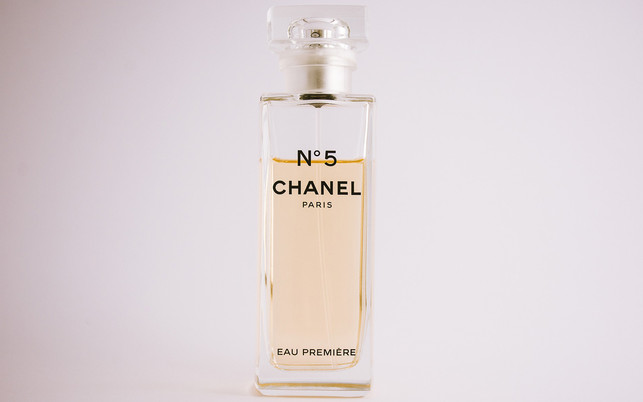 parfum-chanel-pb-cc0-171122-1280x800 Parfum: Chanel No. 5