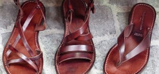 Sandalen reinigen