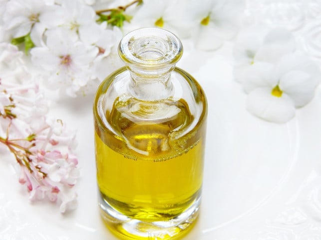 karottenoel-ist-eine-gute-alternative-zu-kosmetika-cc0-pixabay-silviarita-240724_download Karottenöl ist eine gute Alternative zu Kosmetika mit synthetischen Inhaltsstoffen.