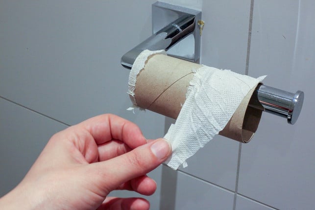 waehrend-der-corona-krise-wurde-unter-anderem-das-t-cc0-pixabay-filmbetrachter-220319_download Während der Corona-Krise wurde unter anderem das Toilettenpapier knapp.