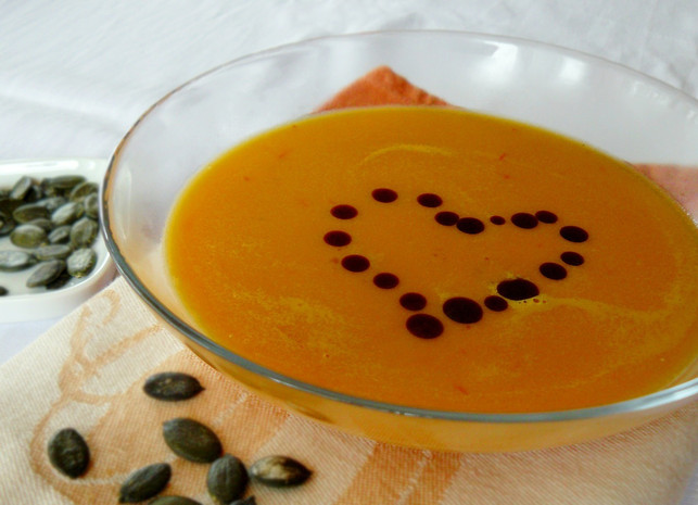 du-kannst-kuerbissuppe-roh-oder-gekocht-einfrieren-cc0-pixabay-kakuko-191115_download Du kannst Kürbissuppe roh oder gekocht einfrieren.