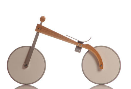 das-laufrad-charly-von-sirch-besticht-durch-sein-sirch-200404_download Das Laufrad "Charly" von Sirch besticht durch sein minimalistisches und klares Design.