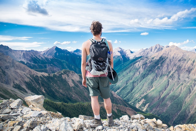 der-rucksack-ist-dein-begleiter-fuer-mehrere-wochen-cco-public-domain-pixabay-pexels-180110_download Für deine Backpacking-Packliste brauchst du zunächst einen guten Rucksack.