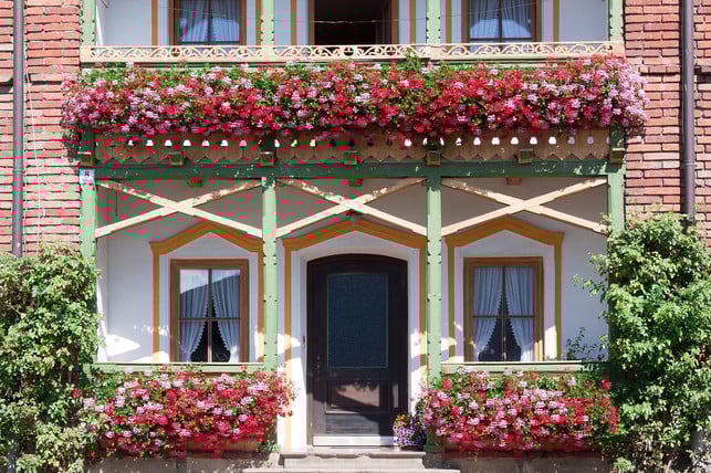 ein-ueberdachter-balkon-eignet-sich-optimal-um-leb-cc0-pixabay-stux-220218_download Ein überdachter Balkon eignet sich optimal, um Lebensmittel zu lagern.