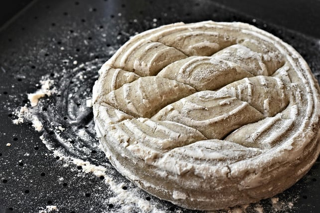 brot-aus-dunklem-mehl-macht-satt-und-ist-nahrhafte-cc0-pixabay-ritae-200709_download Brot aus dunklem Mehl macht satt und ist nahrhafter als Weizenbrot.
