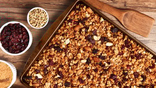 Knuspermüsli selber machen /  Knuspermüsli selbst gemacht Knuspermüsli selber machen / Knuspermüsli selbst gemacht