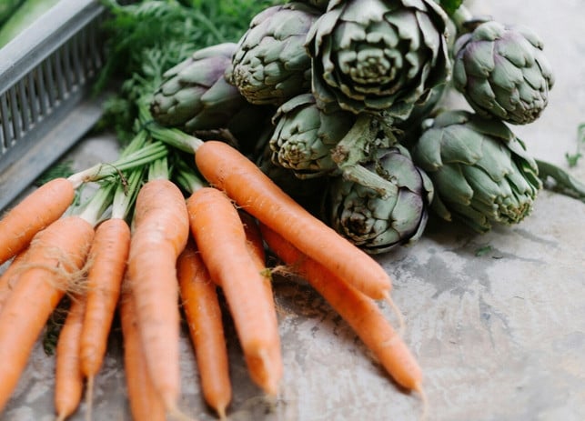 gemuese-ist-roh-gar-nicht-immer-gesuender-karotten-cc0-unsplash-david-vazquez-241004_download Gemüse ist roh gar nicht immer gesünder: Karotten sind gekocht und mit Fett besonders gut fürs Immunsystem.